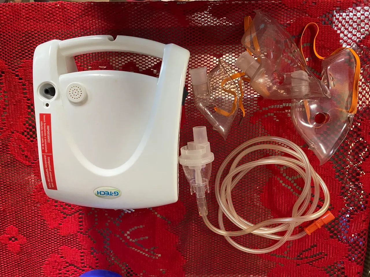 Inalador e nebulizador G-tech NebCom v 