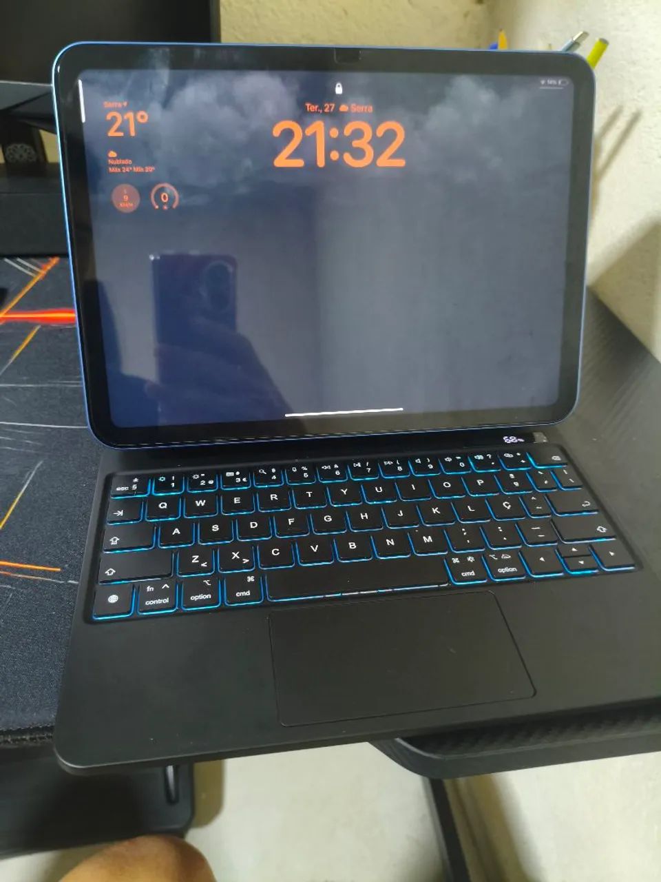 Ipad A16 128gb + Teclado mágico - Foto 3