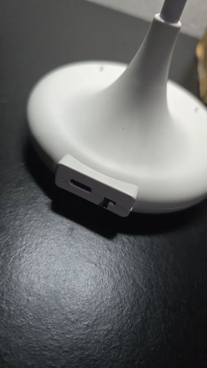 Luminária de Mesa LED Ajustável 3 Níveis Nova - Foto 2