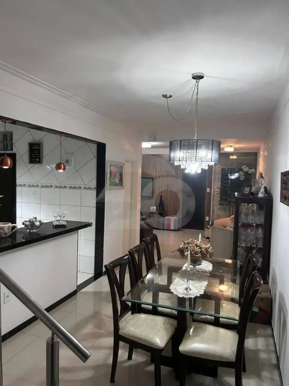 Casa Duplex na Suíssa Para Venda com Suíte Máster, Closet e Varanda - Foto 2