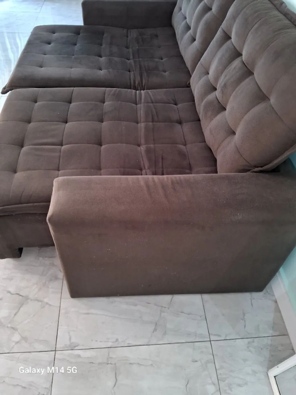 Sofá articulado, conservado, tecido  suede. - Foto 2