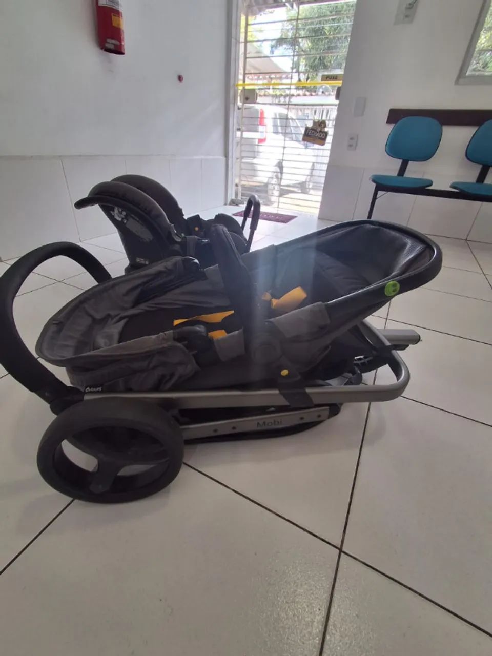 Carrinho + Moisés + Bebê conforto + Base veicular, Safety First Mobi. - Foto 4
