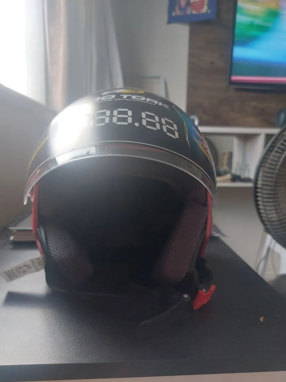 Capacete Rosa nunca usado ! - Foto 2