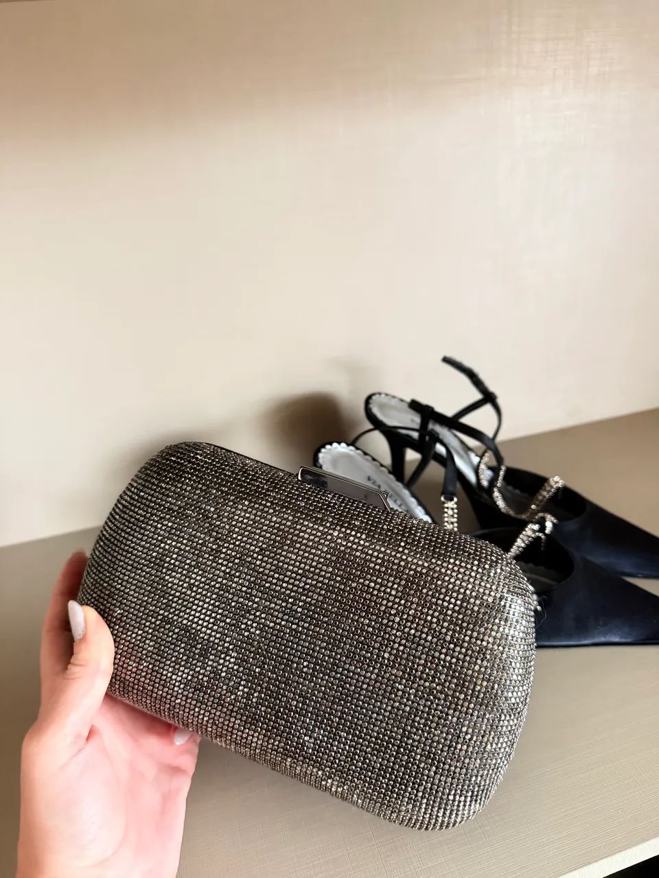 Clutch preta de festa 