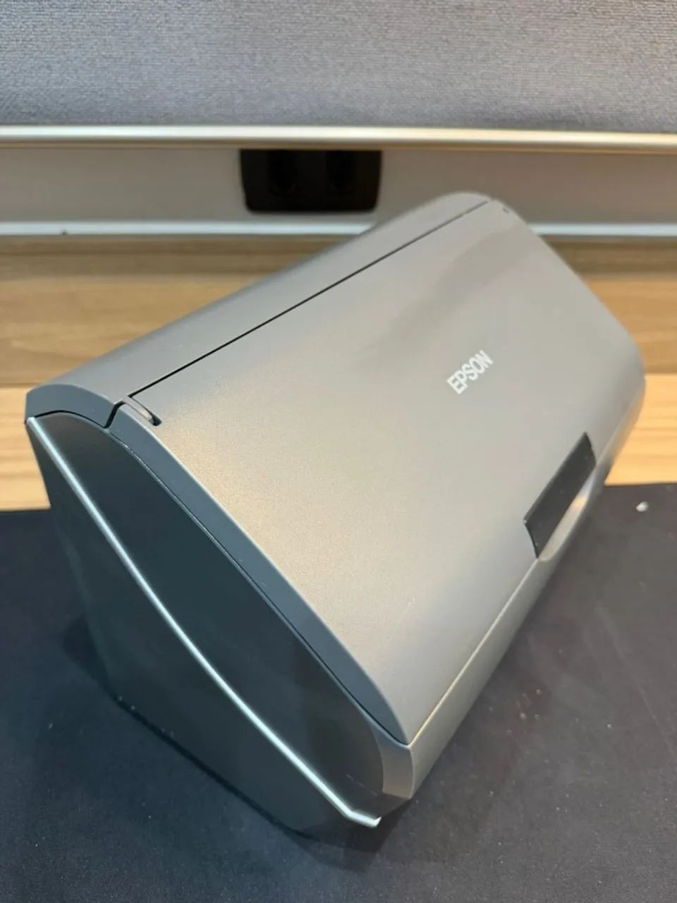 Scanner Epson WorkForce Pro GT-S50- Frente e verso automático - 25 paginas por minuto - Foto 2