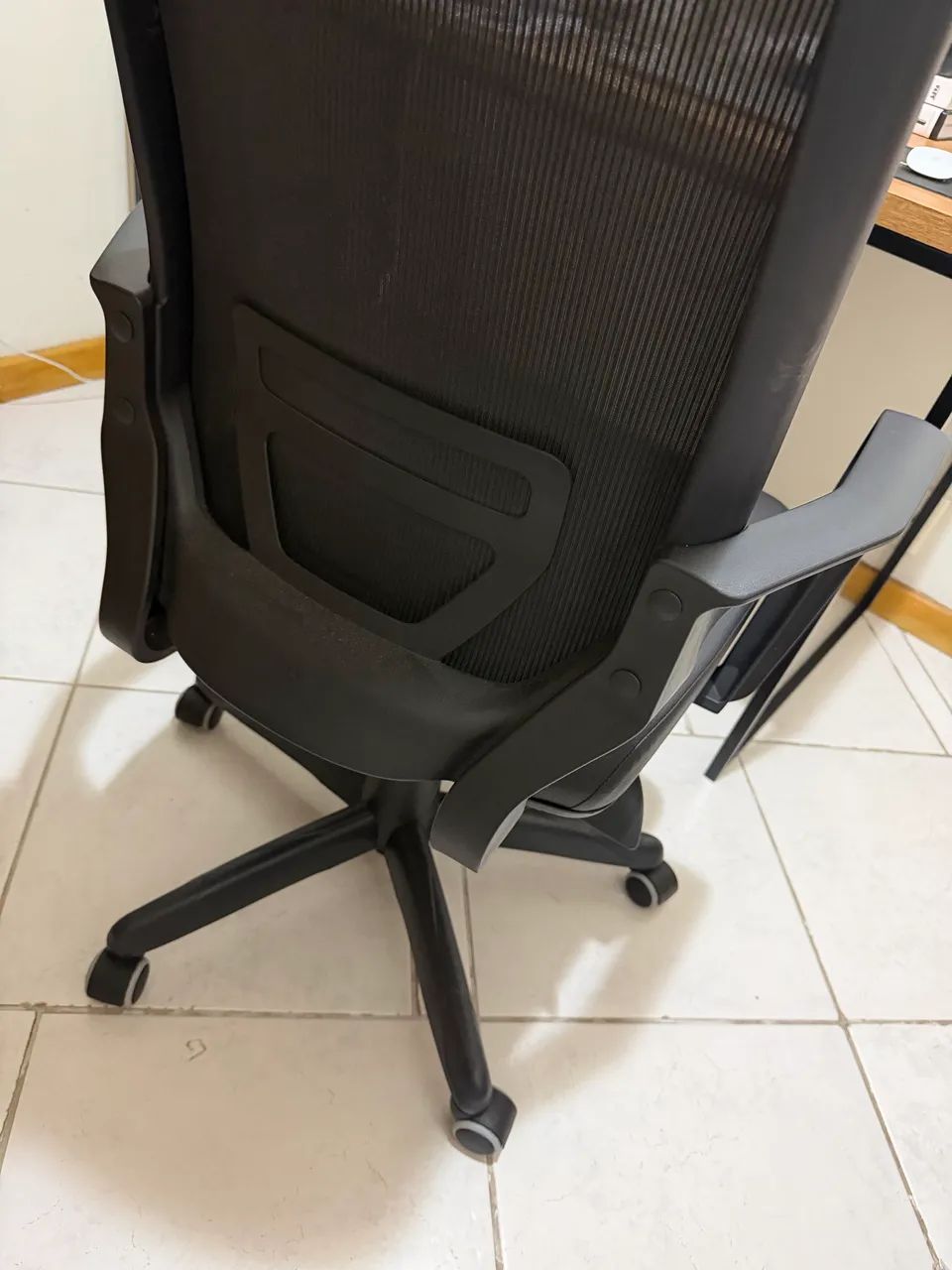 Cadeira escritório ergonômica  - Foto 2