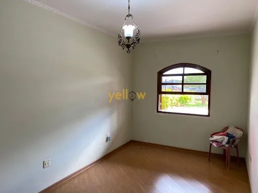 Comercial Casa Comercial em Arujá