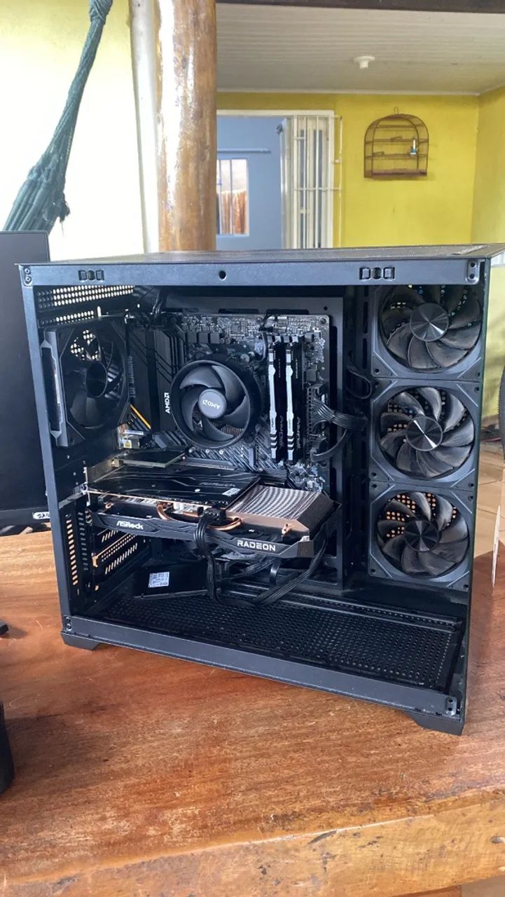 PC GAMER RYZEN + RX6600