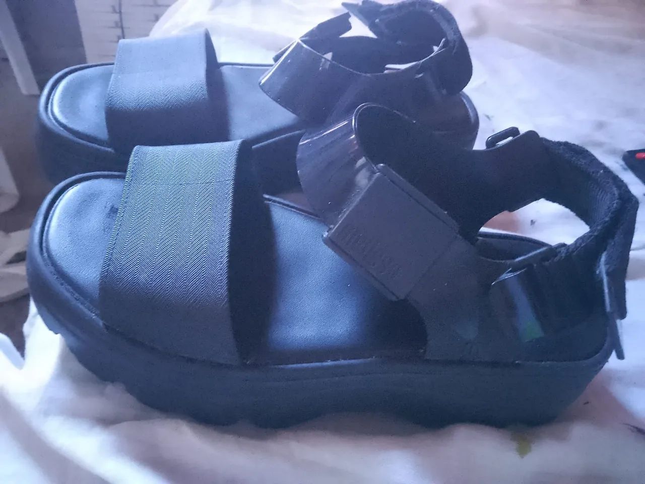 Vendo 2 Melissas semi nova 