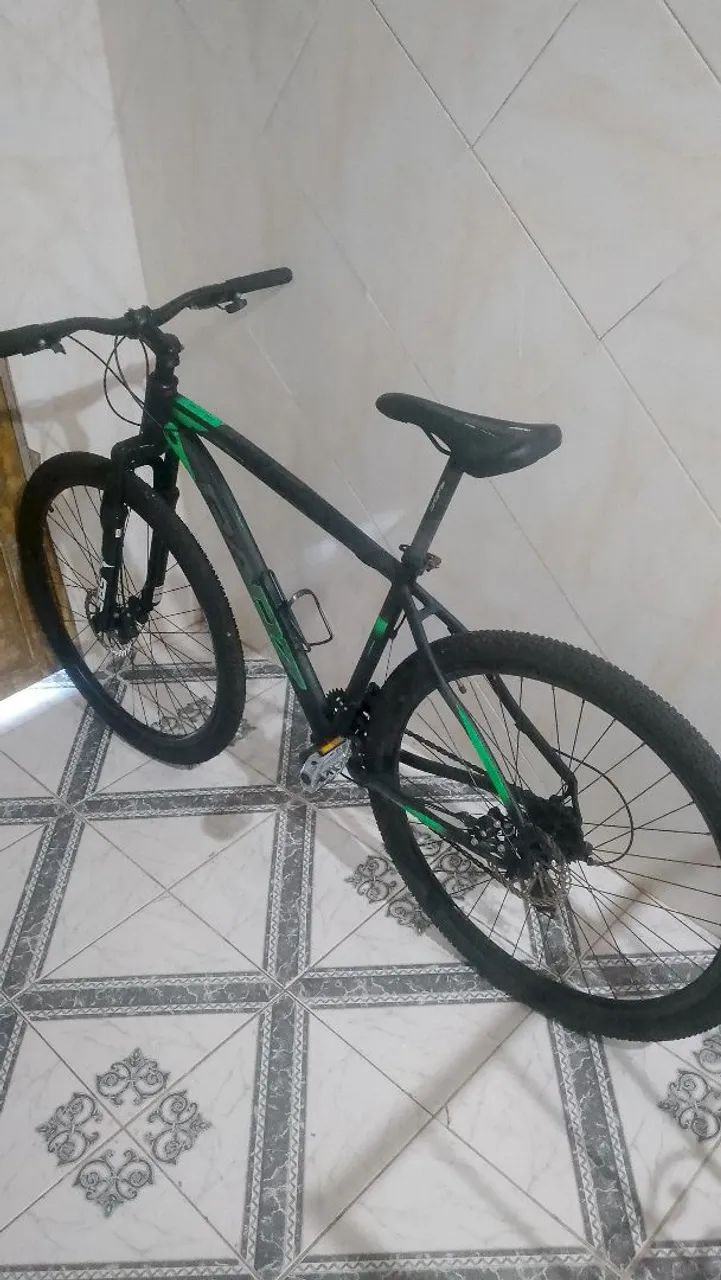Vendo ou troco por dinheiro 