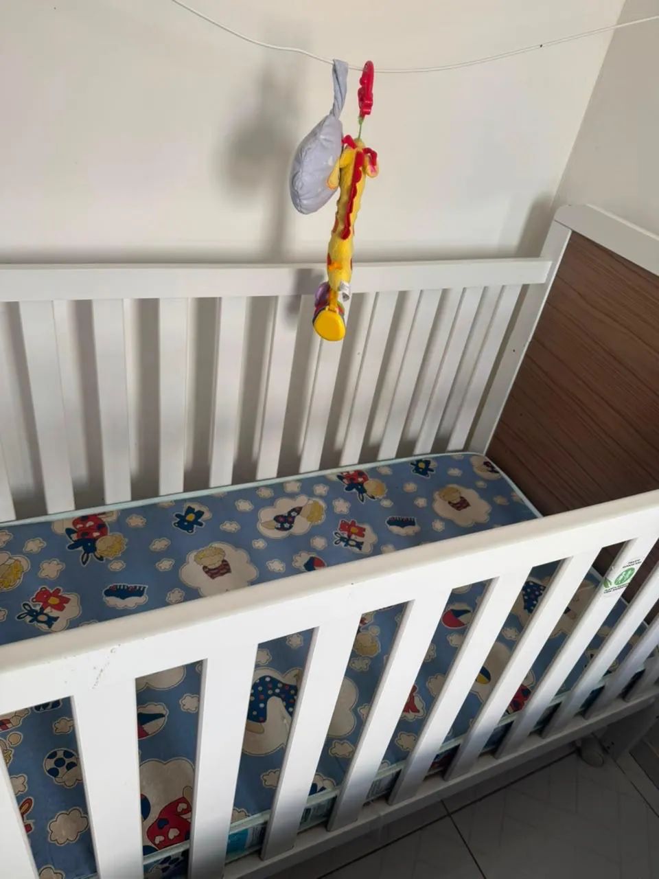Berço e cama de madeira p bebê/criança - Foto 3