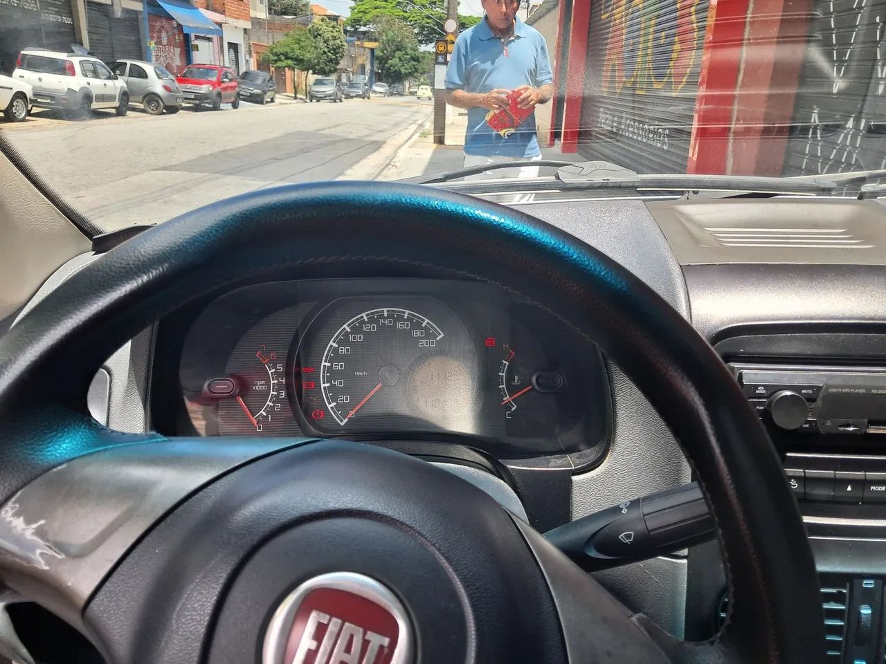 Fiat Strada Working Hard 1.4 Fire Flex 8V CE 2017 - Foto 4