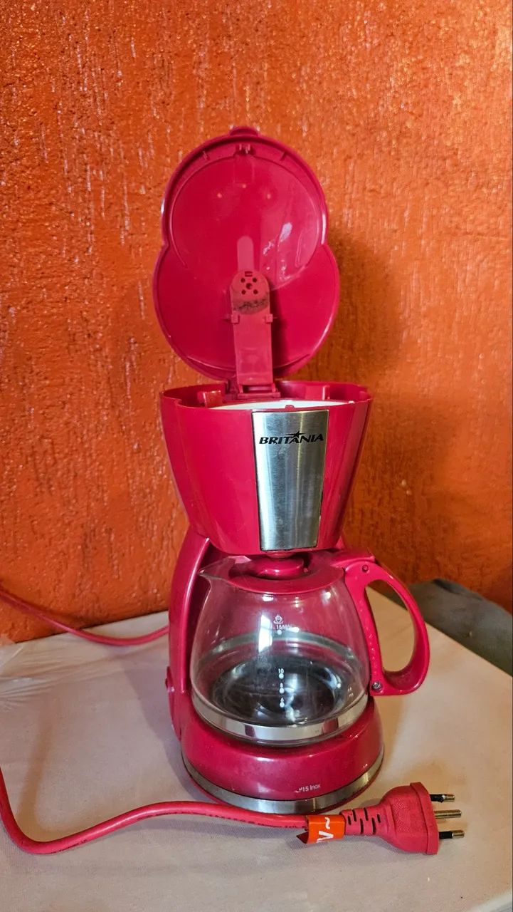 Cafeteira Britânia CP15 Inox Vermelha - 127v (Seminova) - Foto 2