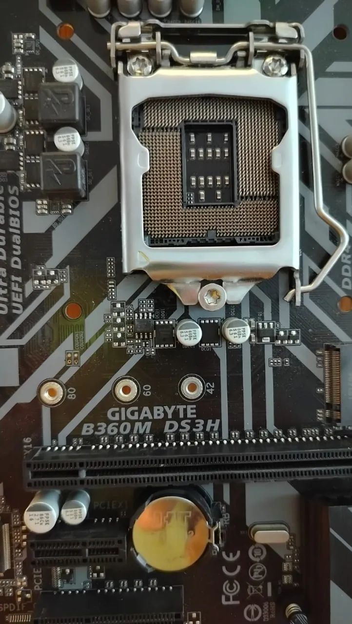 PLaca b360m ds3h Gigabyte  - Foto 2