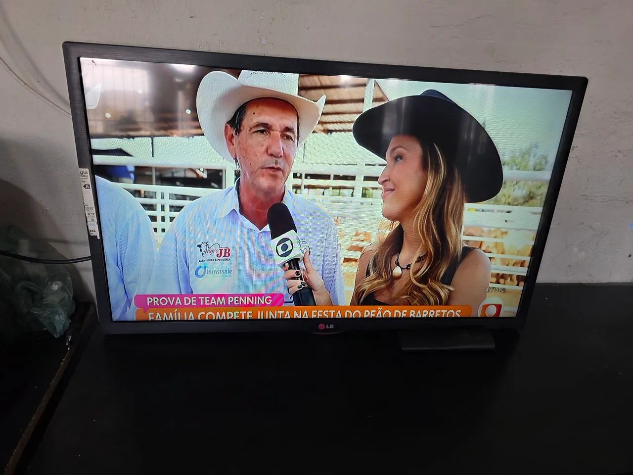 Tv lg 32 polegadas funcionando perfeitamente, não é smart  - Foto 4