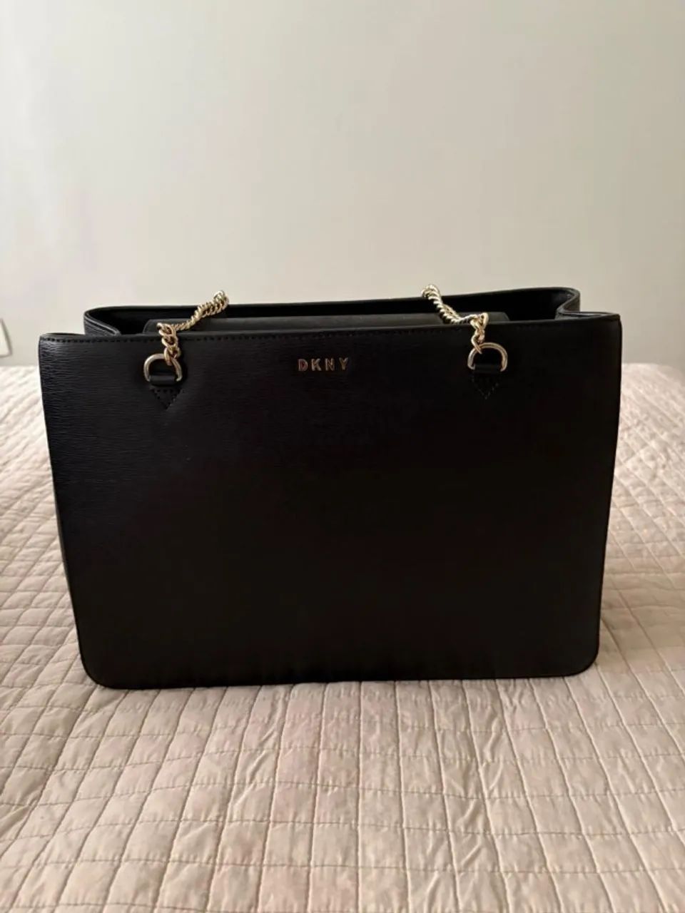 Bolsa tote DKNY preta - semi nova