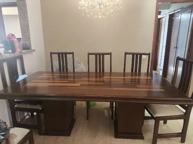 Mesa de jantar madeira mogno e 08 cadeiras - Foto 3