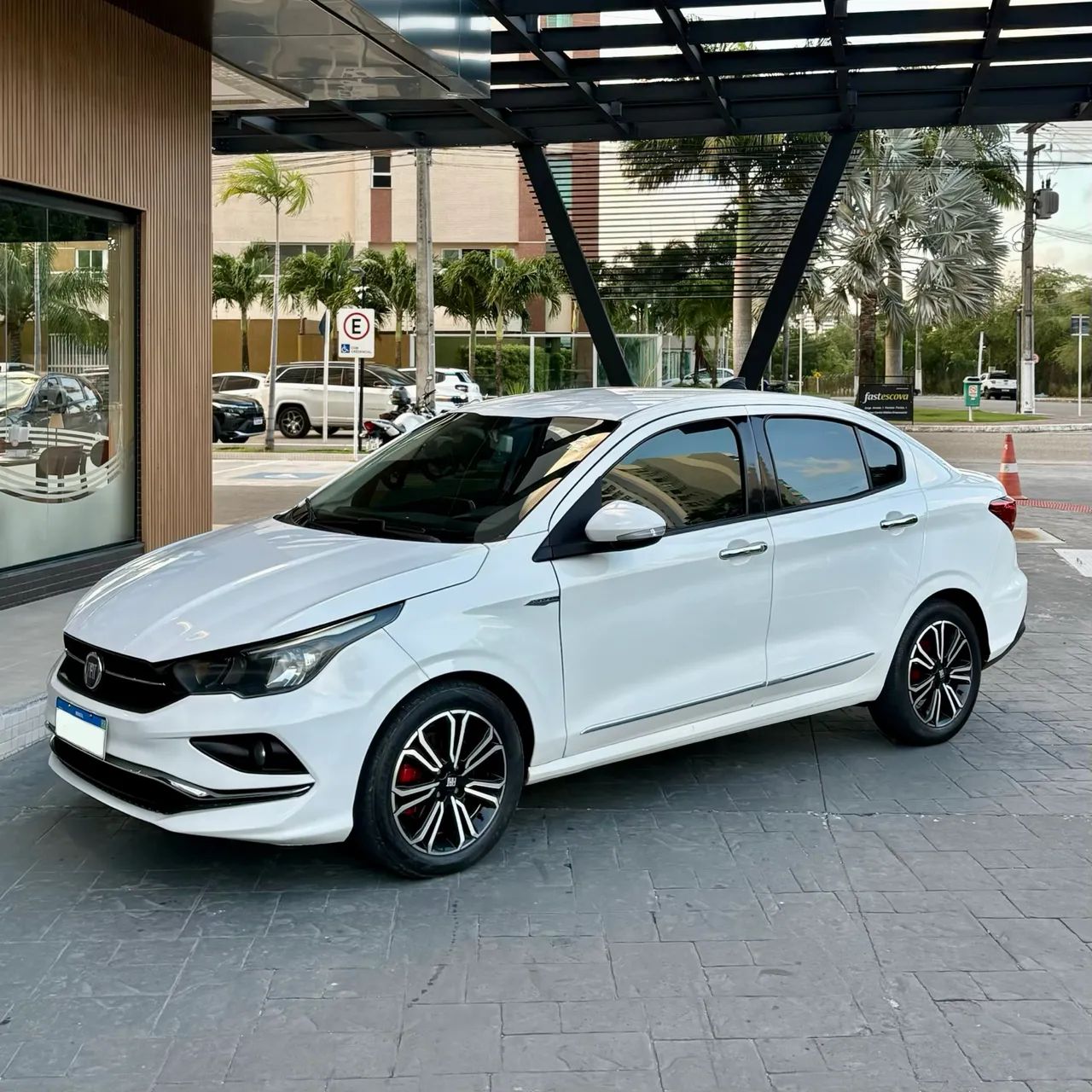 Fiat Cronos Precision 1.8 16V Flex Aut. 2020
