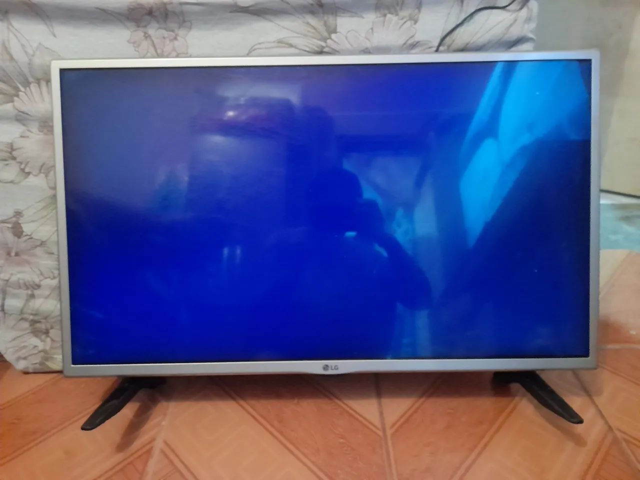 Vende-se TV 32 polegadas, Não é smart  - Foto 2