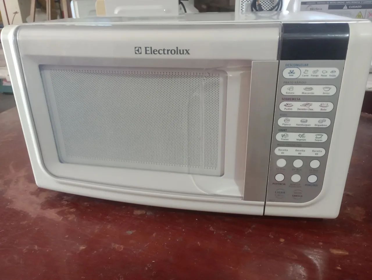 Microondas Eletrolux 23 lts 