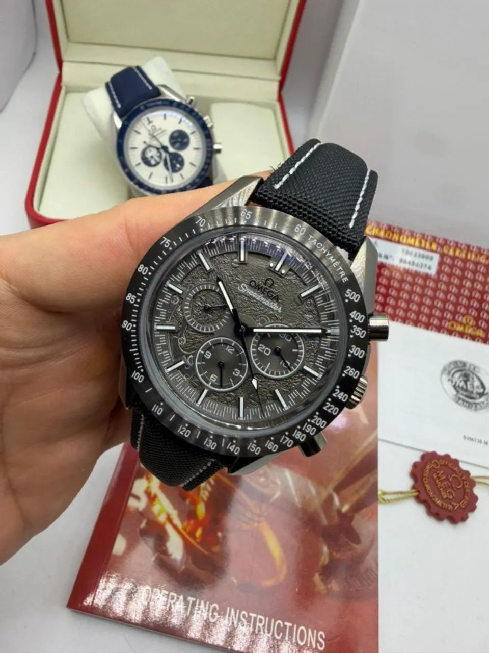 Relógio Omega Speedmaster Dark Side Of The Moon