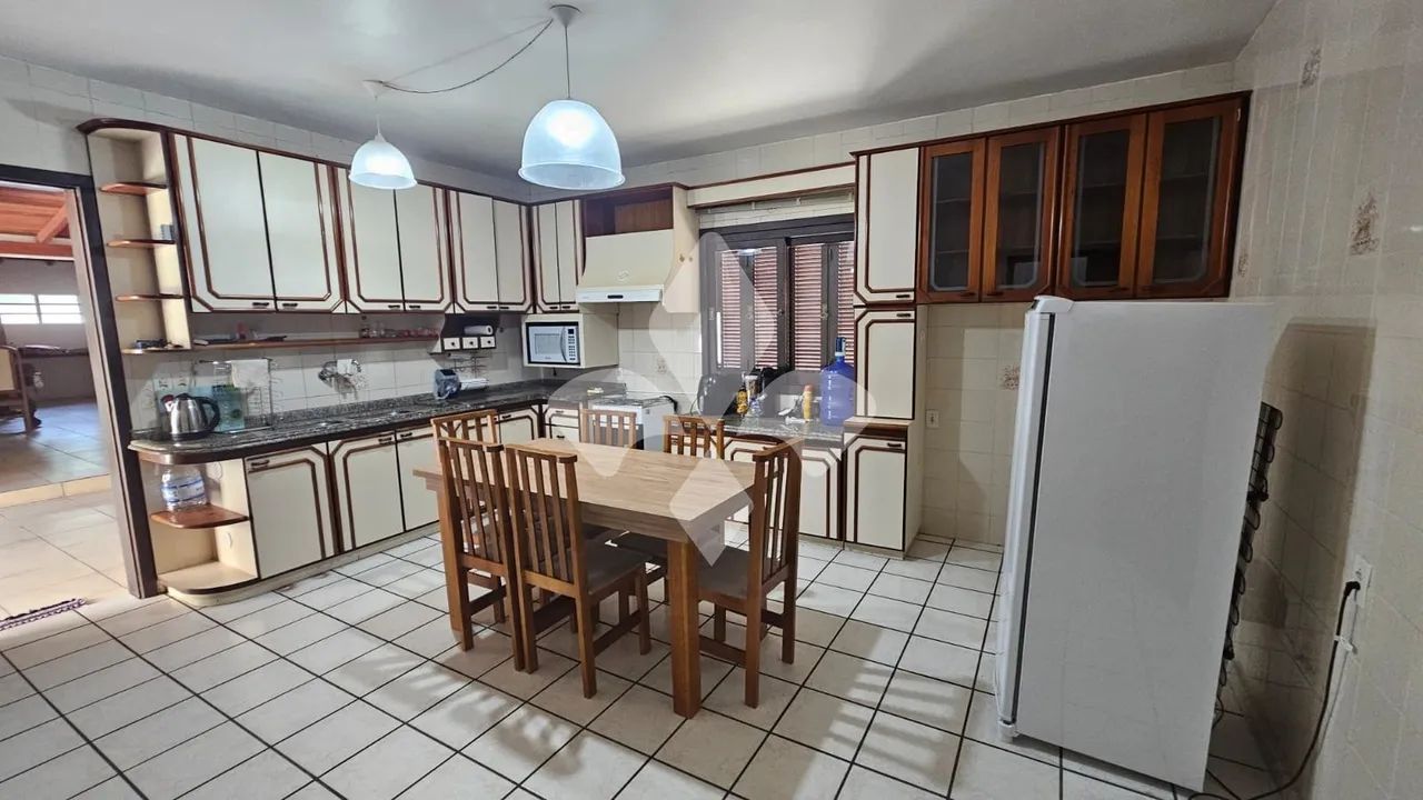 Casa à venda, 5 dormitórios, bairro centro- Garopaba-SC - Foto 5