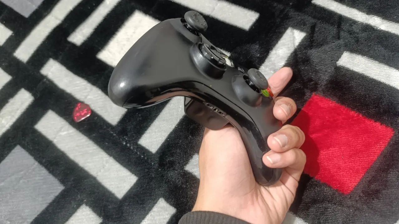 Controle de Xbox 360 original usado em ÓTIMO estado  - Foto 4