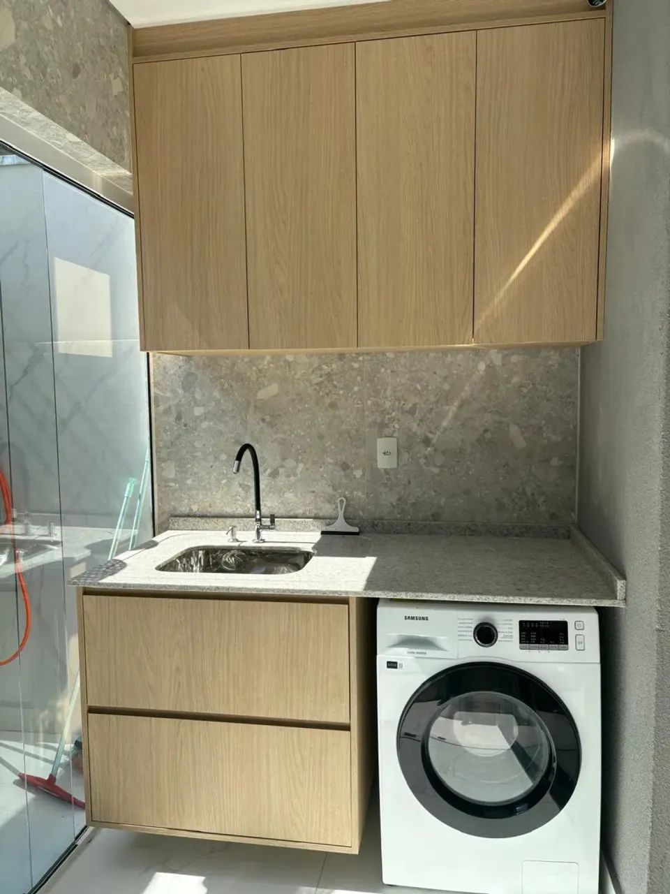 ÓTIMO SOBRADO COM 02 SUITES E 02 VAGAS, EM ITAPEMA! - Foto 5