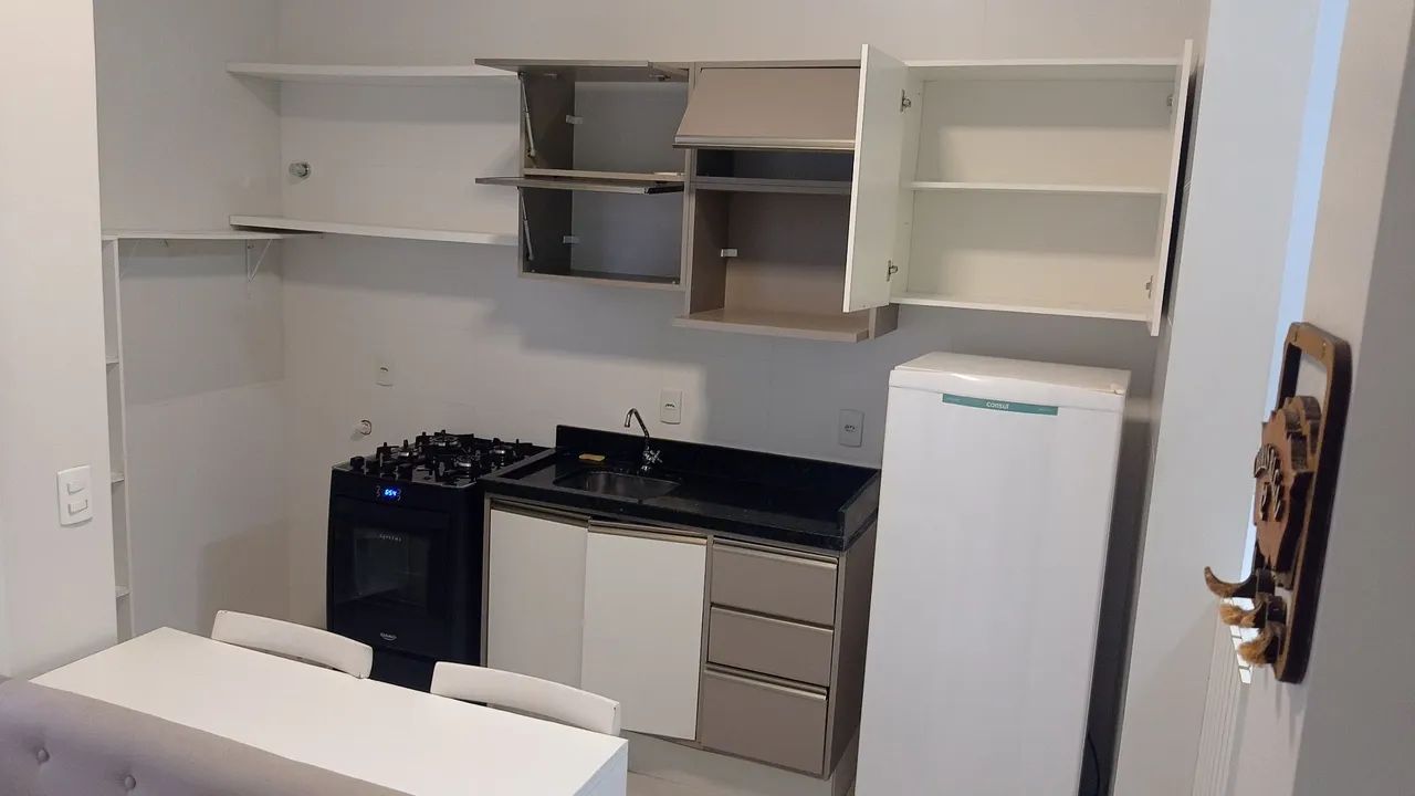 Apartamento mobiliado com vista mar - Foto 2