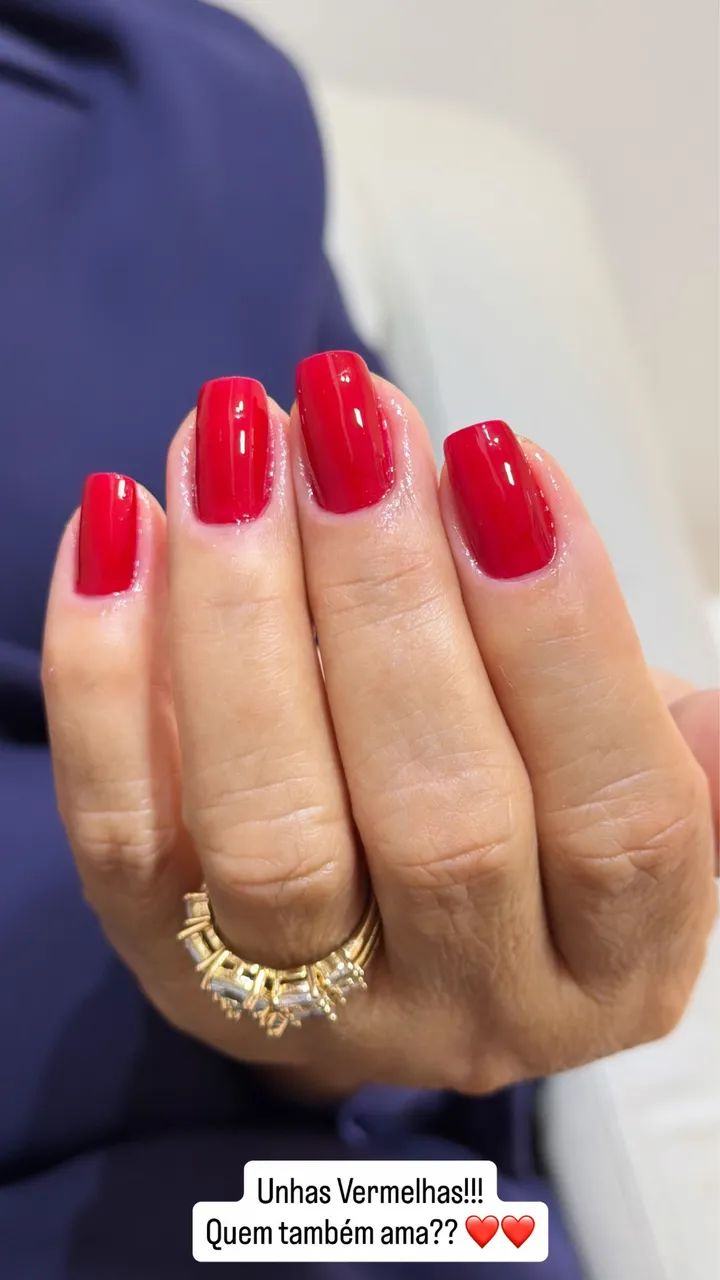 VAGA PARA MANICURE - SALÃO DE BELEZA