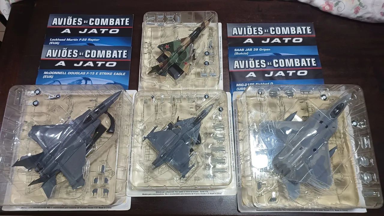 4 aviões de combate à jato 1:72