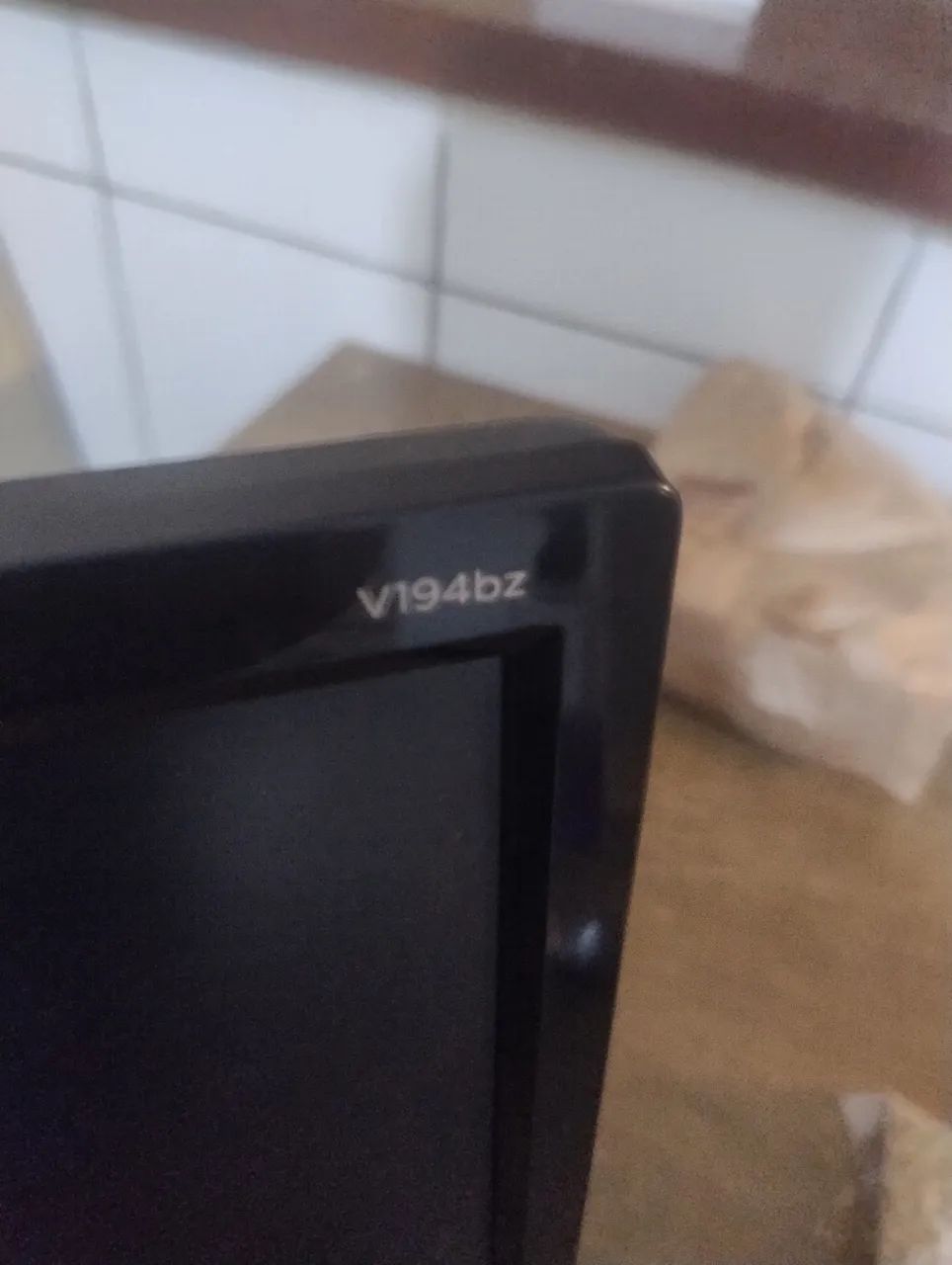 Monitor Hp v184 bz - Foto 3