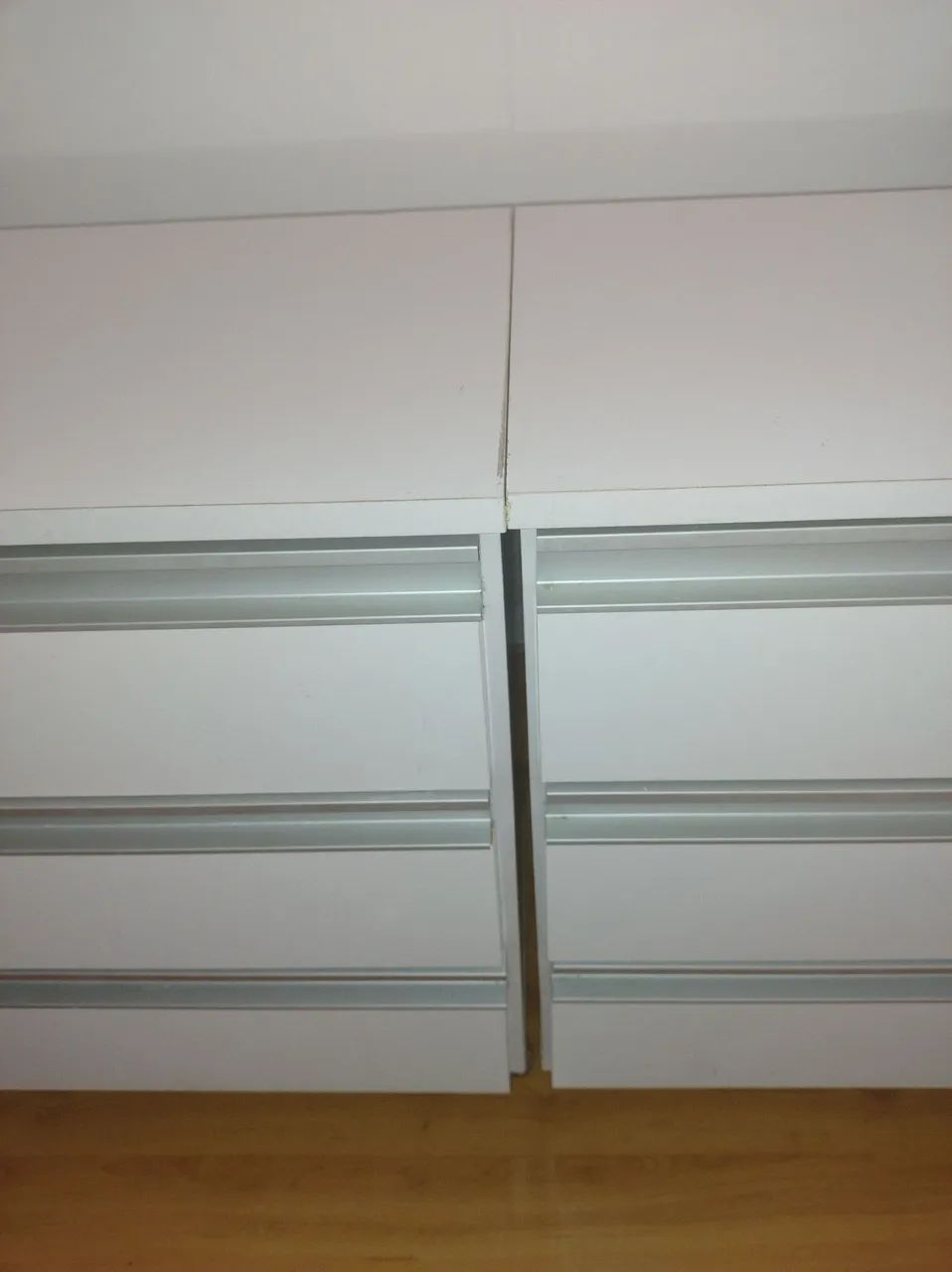 Gabinetes  Brancos com Rodinhas Silicone 60cm - Foto 3