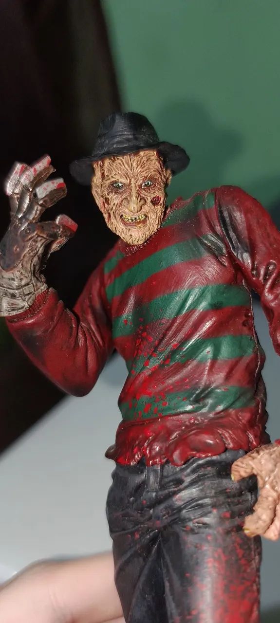 Action figure/Boneco Freddy Krueger McFarlane Toys - Foto 2