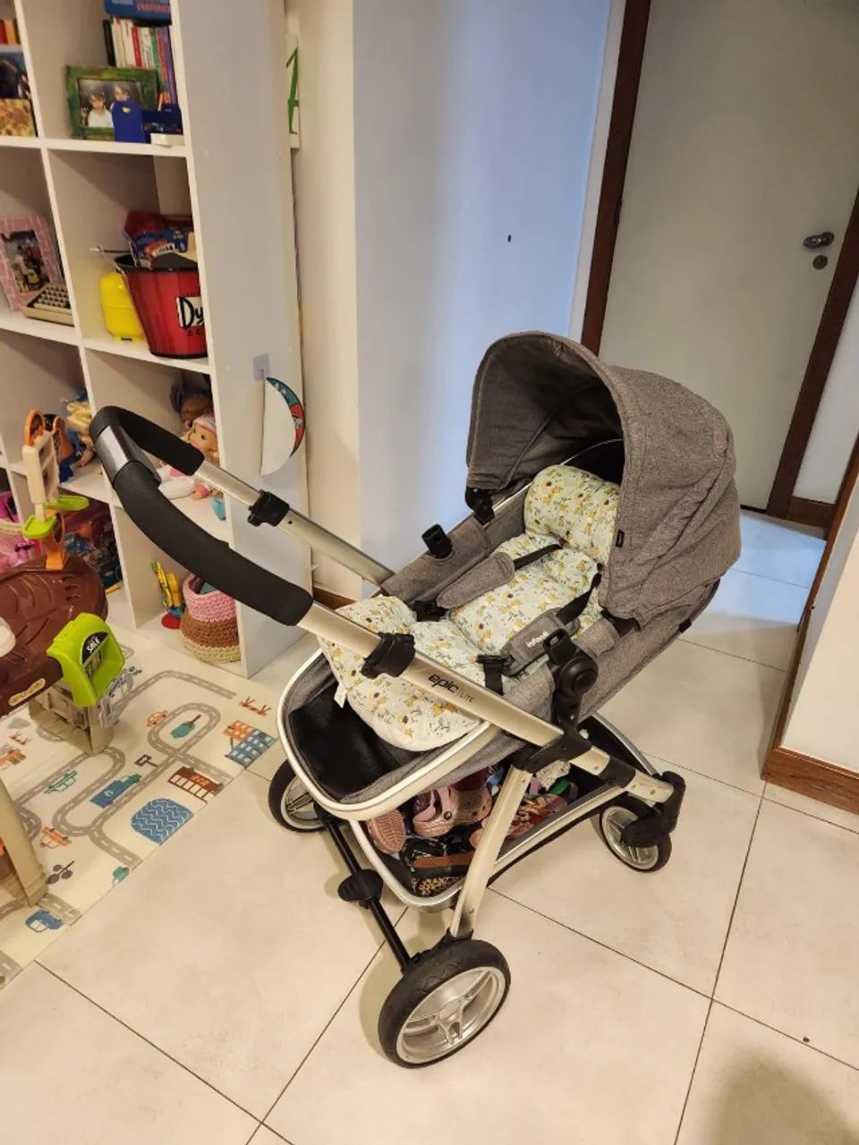Carrinho Epic Lite - Marca Infanti (Carrinho, Moises e bebe conforto)