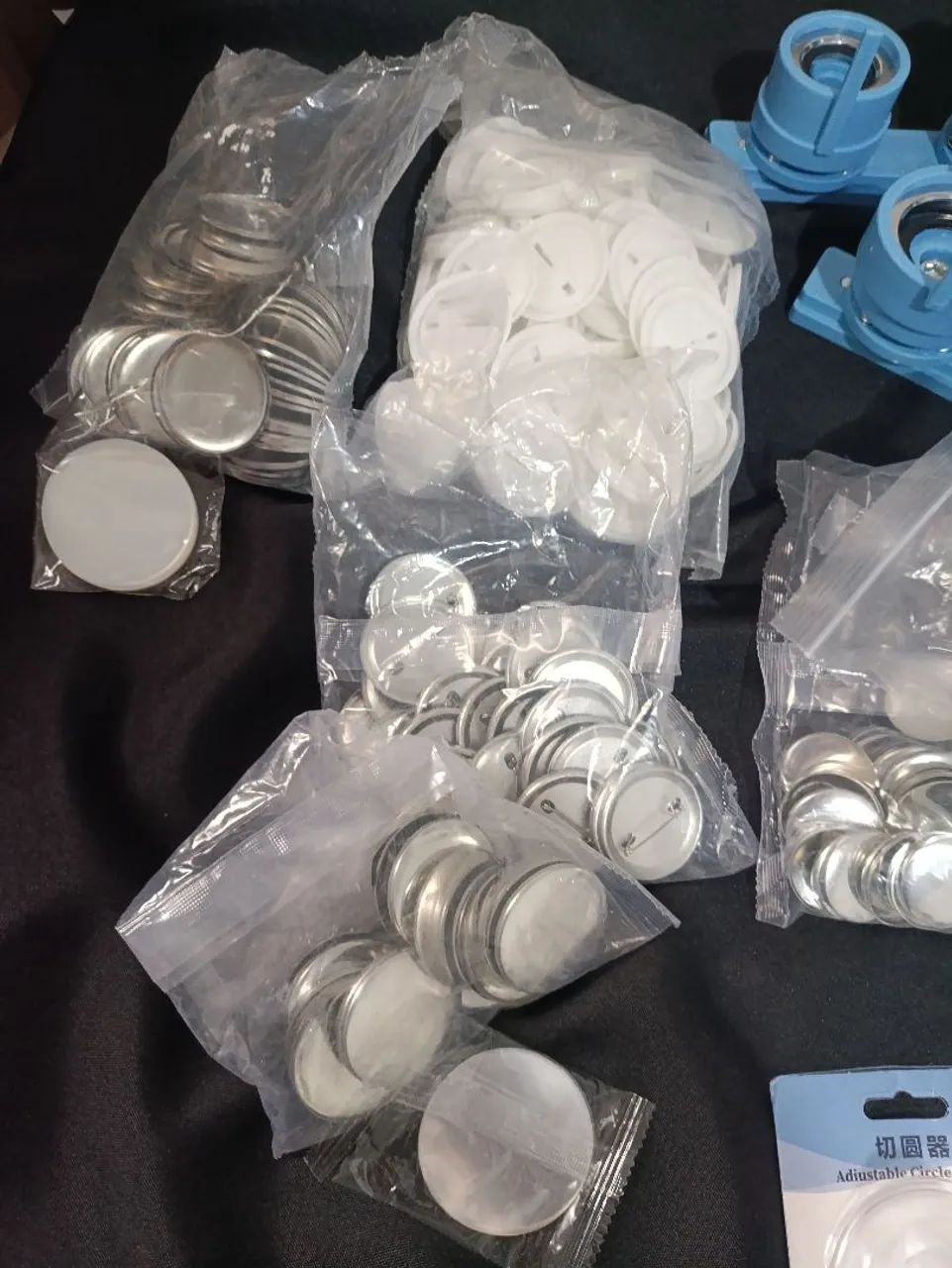 Máquina de bottons  - Foto 4