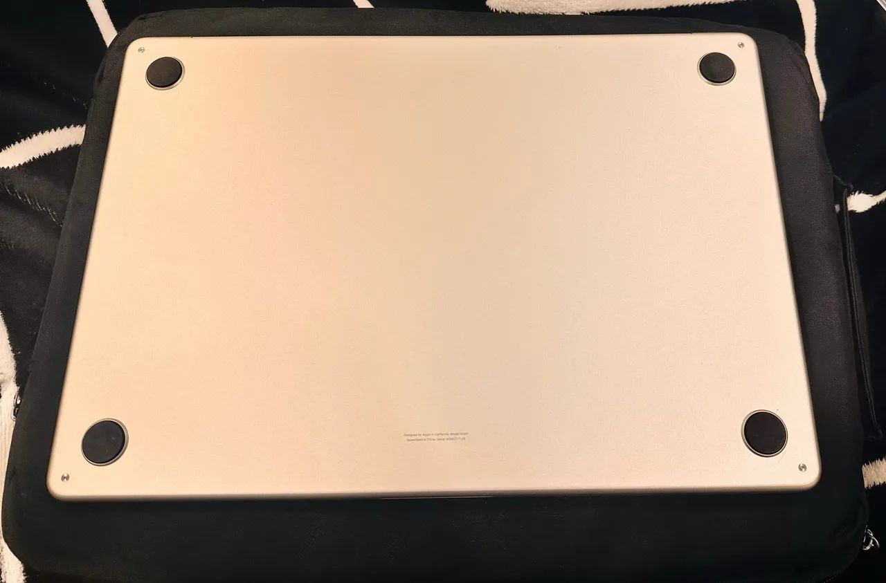 MacBook Air 15, M2 - Foto 3