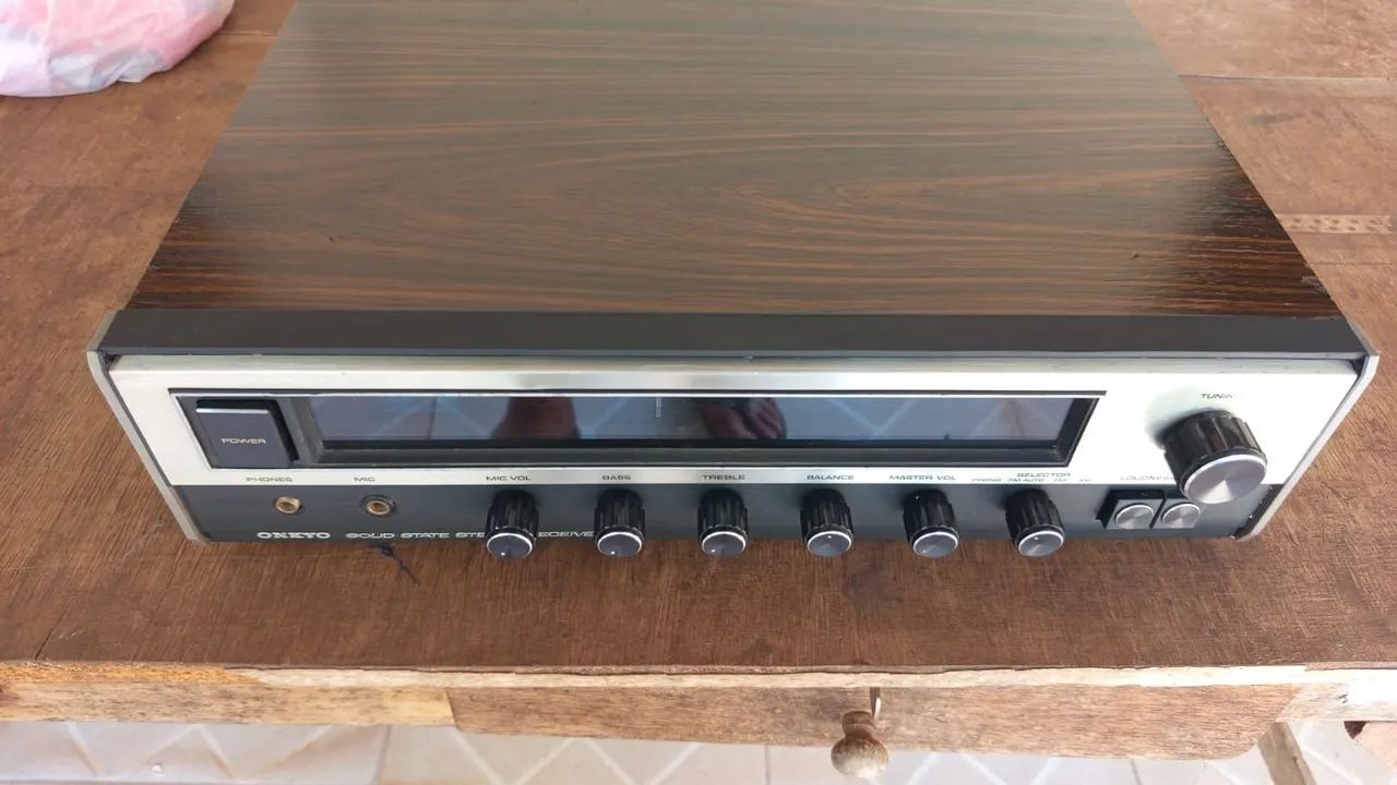 Lindo Receiver Onkio modelo Y100