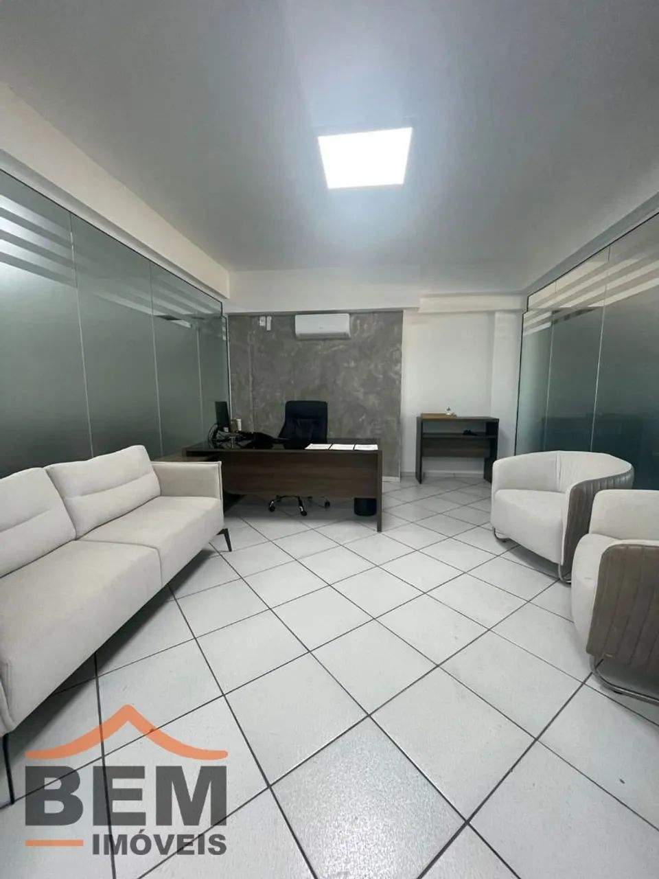 Sala para alugar com 315 m² no bairro Centro, em Itajaí.
