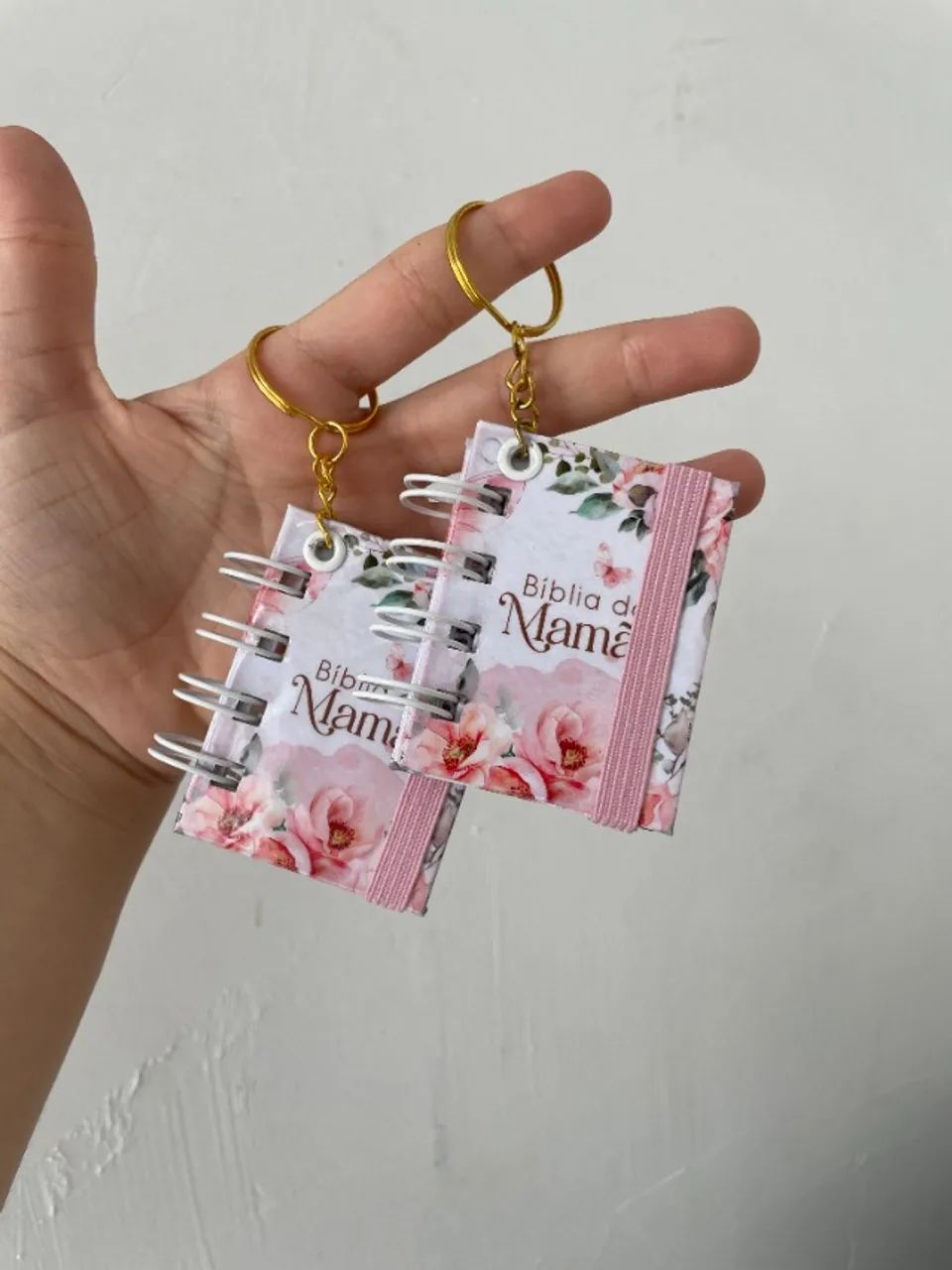 Kit 5 Chaveiros Mini Bíblia com Versículos   - Foto 2