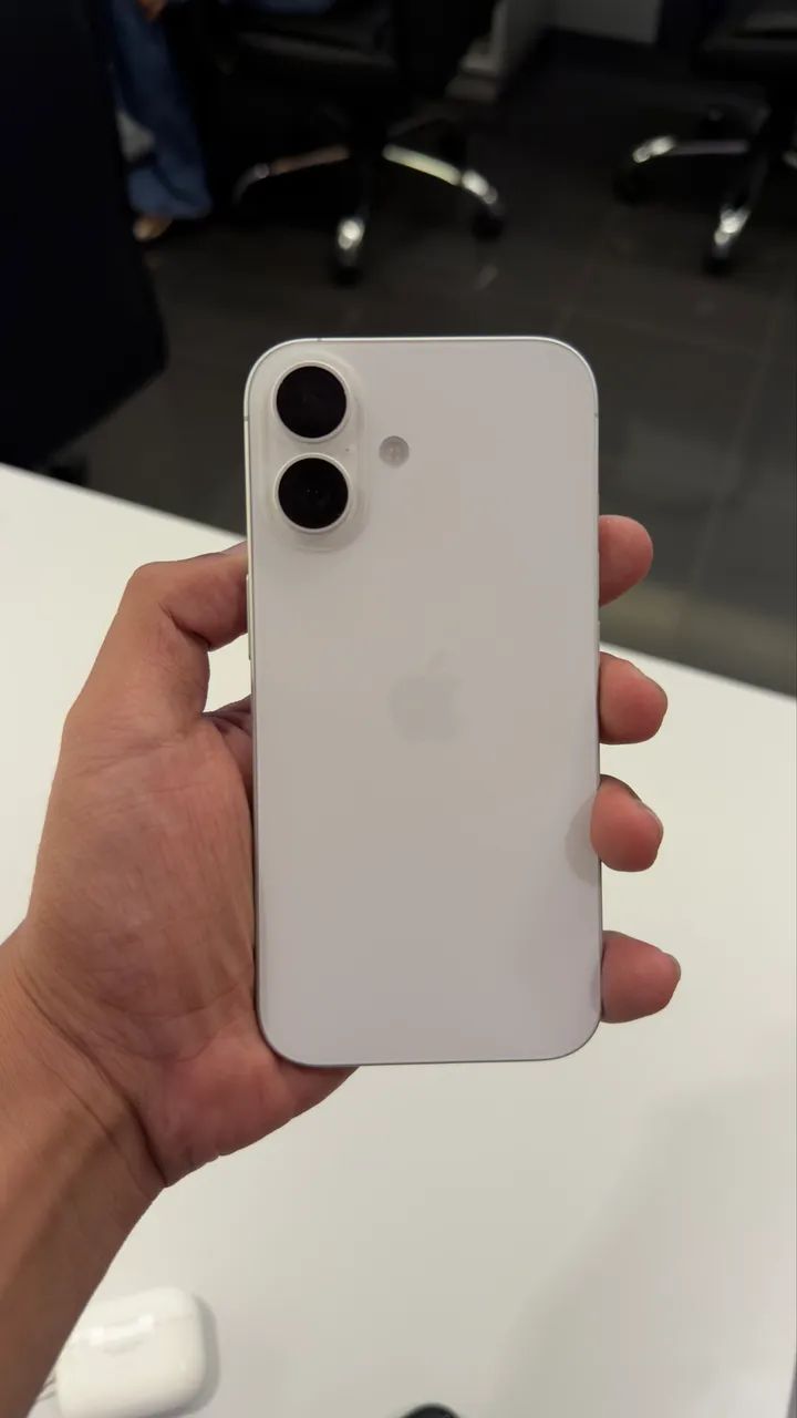iPhone 16 Azul ? Novo, Completo e Única Dona