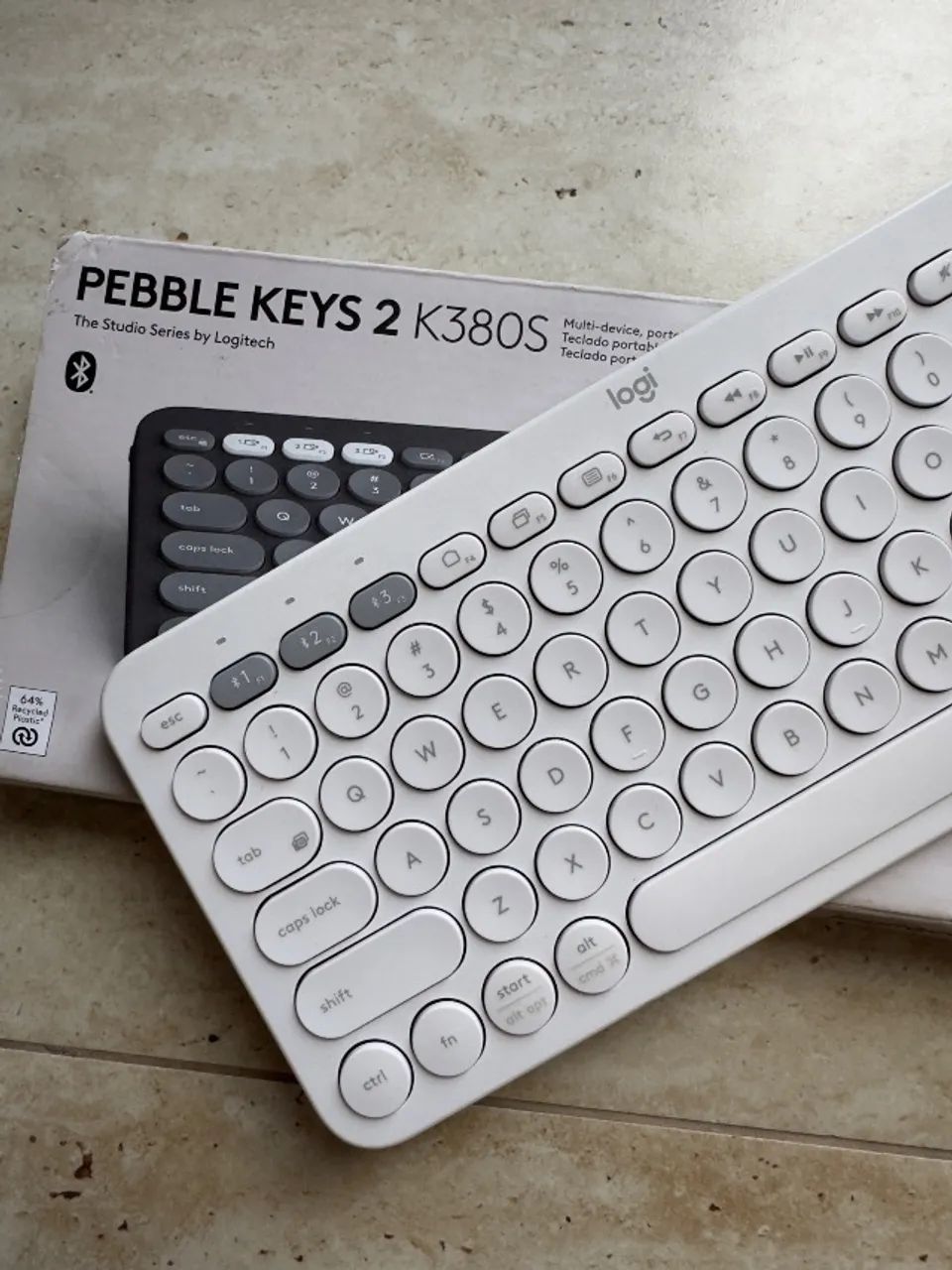 Teclado Logitech Pebble Keys 2 K380s Bluetooth Branco - Pouco Uso - Foto 4