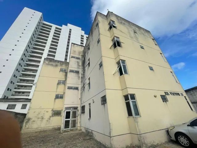 APARTAMENTO GRANDE NA GRUTA COM 4/4