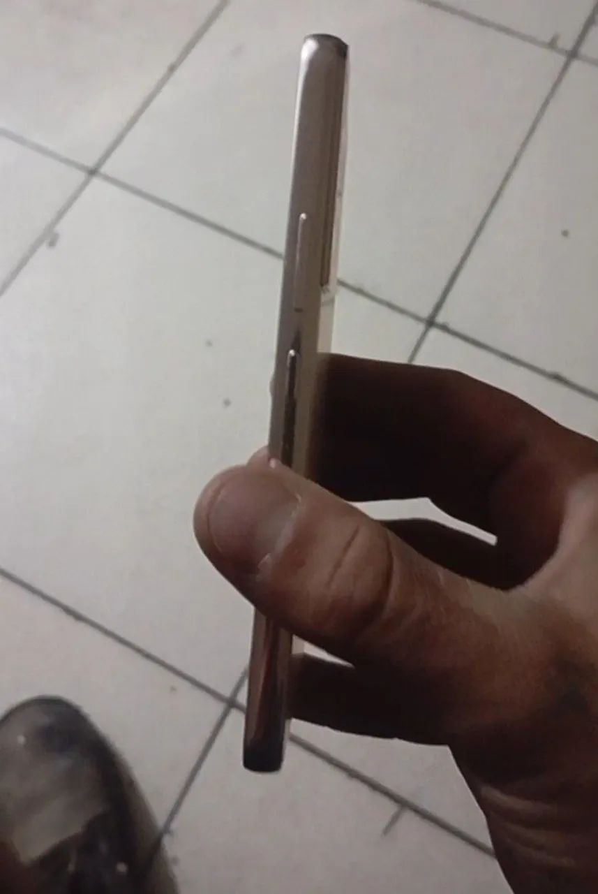 Samsung Galaxy S22  - Foto 2