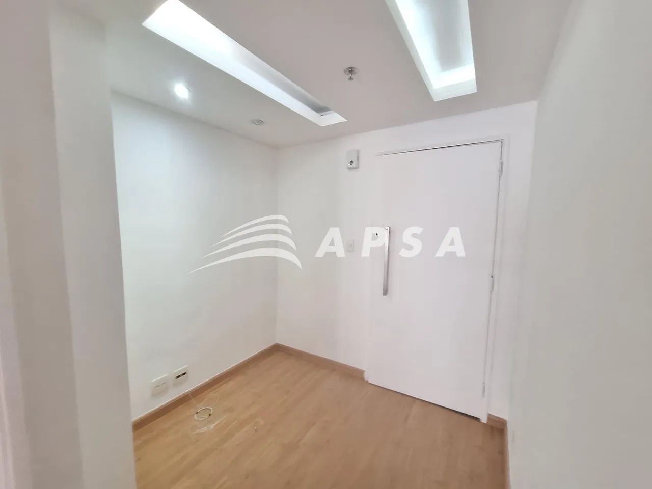 ALUGUEL  SALA COMERCIAL EM COPACABANA - COND DO EDIFICIO GONCALVES LEDO. EXCELENTE SALA CO - Foto 5