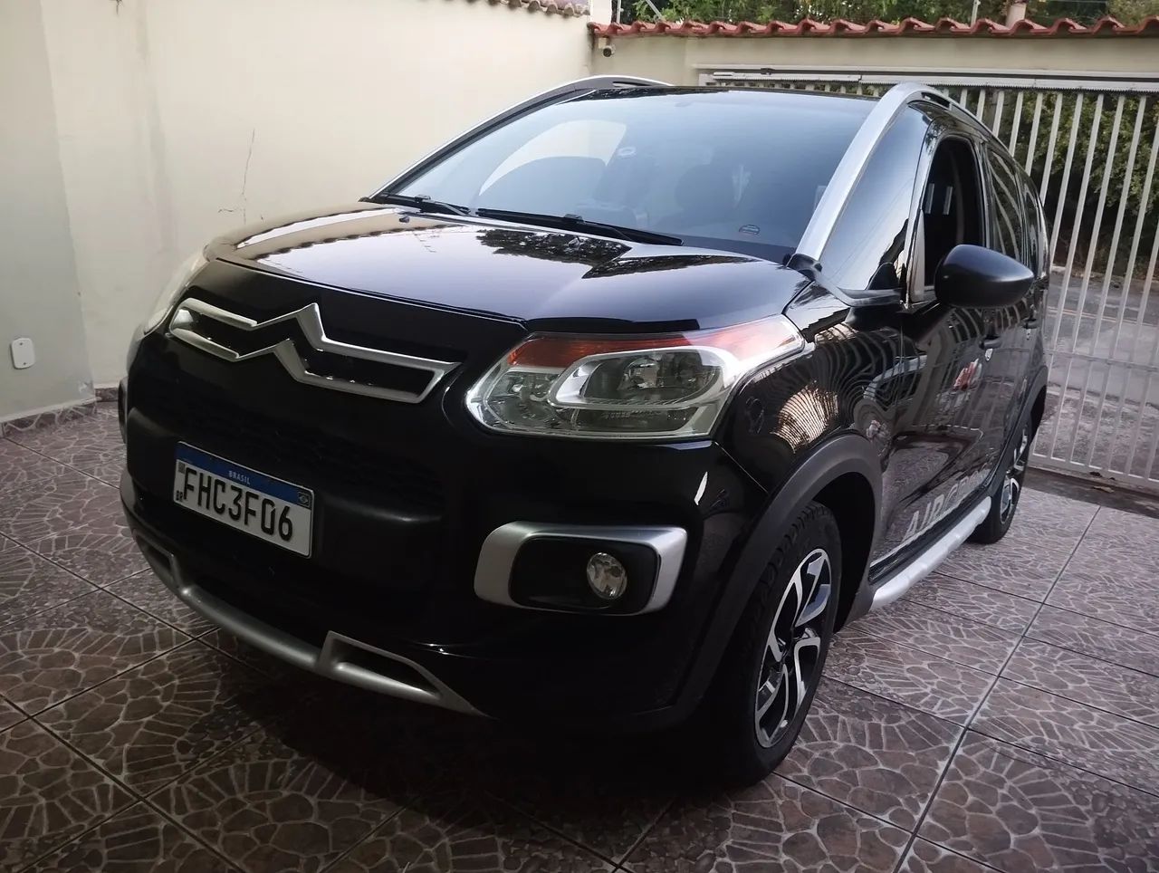 Citroën Aircross AIRCROSS GLX 1.6 Flex 16V 5p Mec. 2013