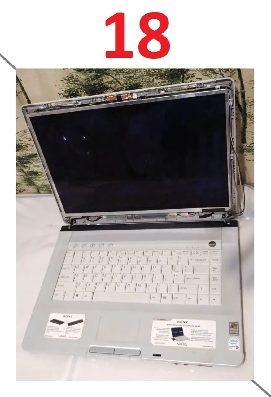 Cód.18) 1un. Notebook Sony Vaio PCG 7H2L usado defeito sucata retirada de peças