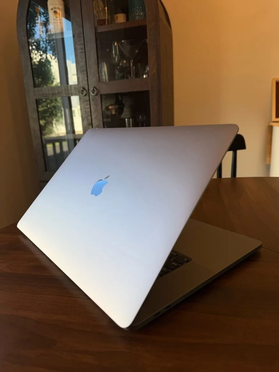 美品！MacBook Pro 16インチ 2019 i9 32GB 1TB MacBook Pro 16 2019 i9 32GB 1TB SSD 153 Ciclos - Notebooks - Morro