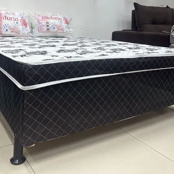 Vendo camas box novas.