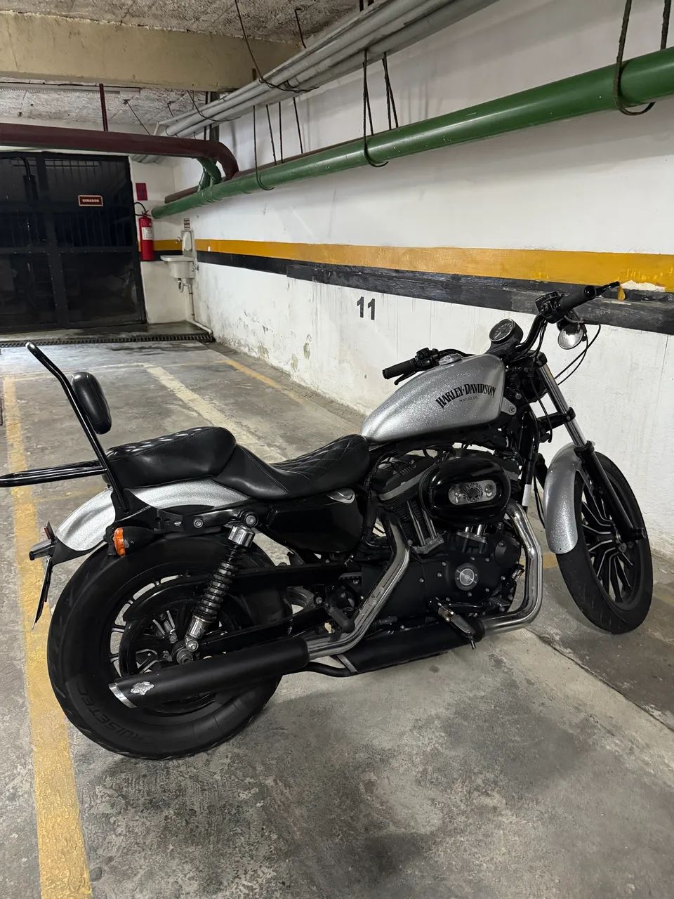 Harley Davidson 883 - Foto 2